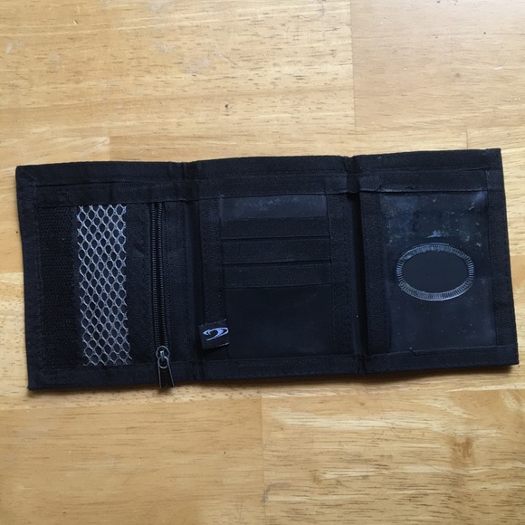 O’Neill trifold wallet img 901 billfold - Picture 3 of 15